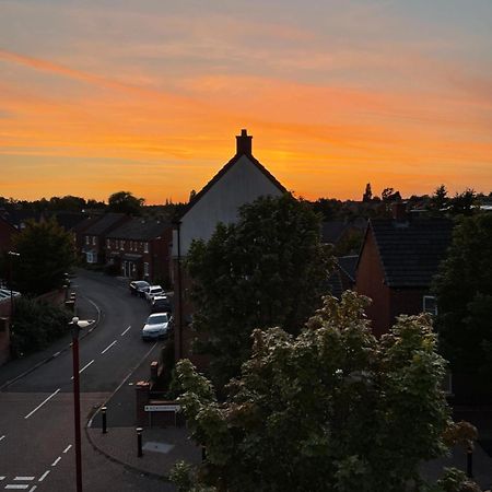 Large En-Suite 10Mins To Near City Center Birmingham Bagian luar foto
